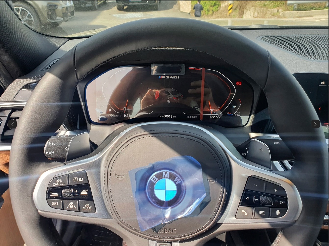 M340i 독일에서 13km 주행 후 출고된 모습