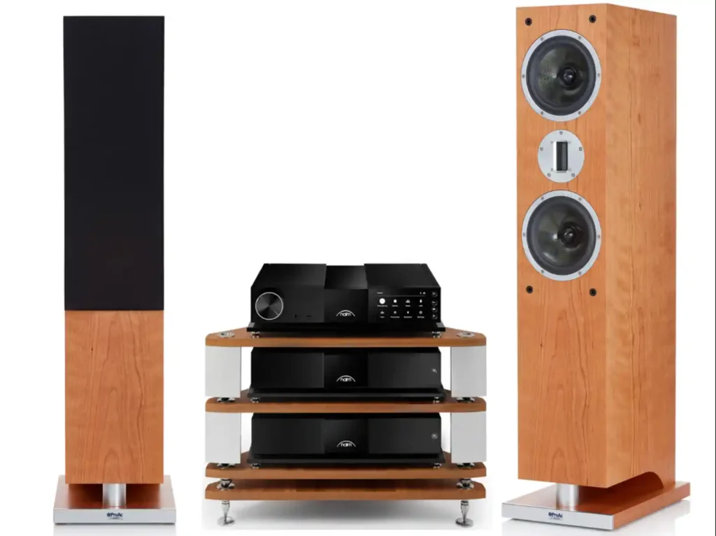 Naim Audio 세퍼레이트 앰프 시스템 구성 예시 - 프리앰프, 파워앰프, 플로어스탠딩 스피커 조합