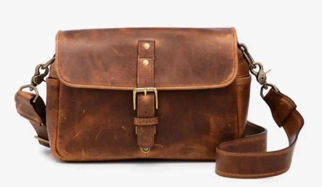 오나 카메라 백 - 에이징된 빈티지 브라운 가죽 메신저백