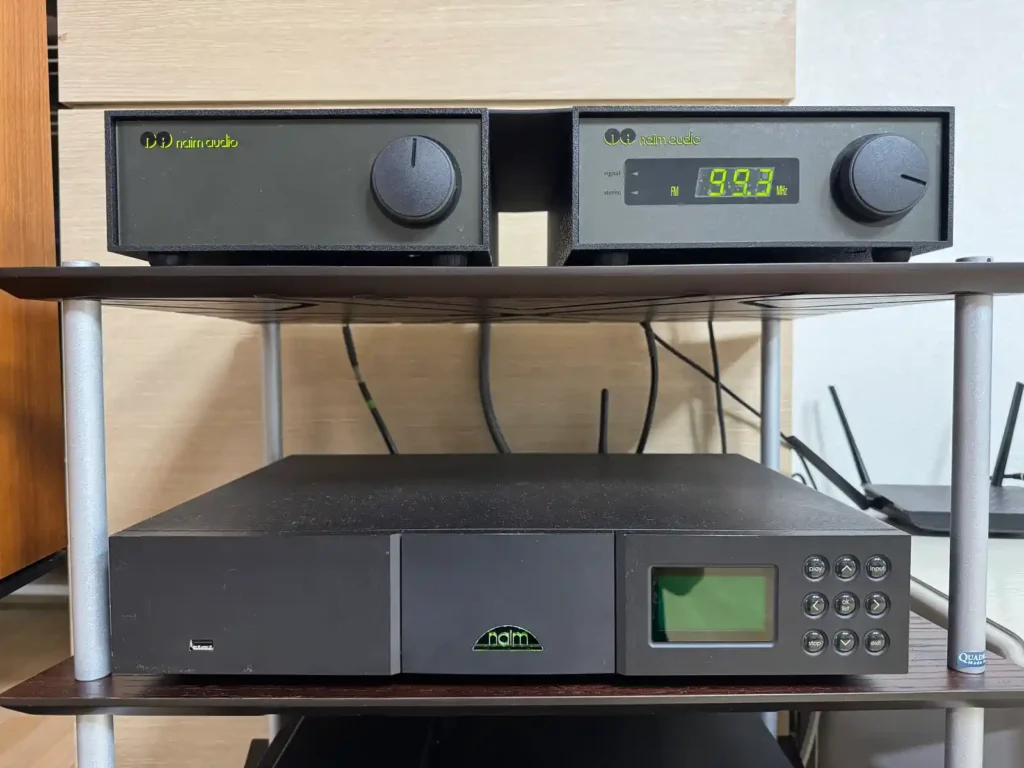 Naim NDX 네트워크 스트리머와 NAT-01 FM 튜너 - 네임 올리브 시스템 소스기 구성