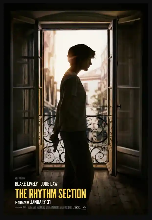 리듬 오브 리벤지(2020) 영화 포스터, 어두운 실루엣 속 블레이크 라이블리의 모습