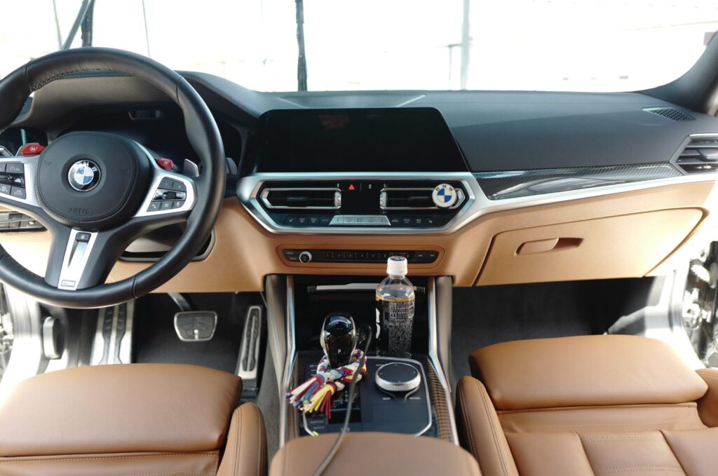 BMW M340i 초기형 실내 인테리어 물리 버튼 iDrive 7.0 센터 콘솔