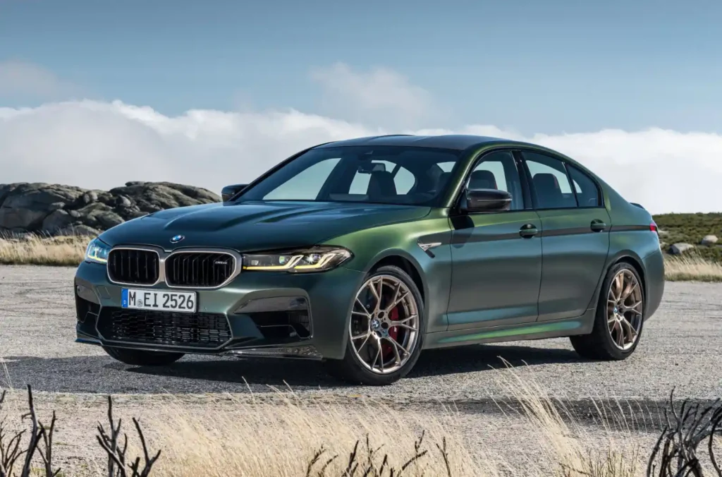 2022 BMW M5 CS 전면 외관, 4.4L 트윈터보 V8 627마력 모델 – 모터트렌드 선정 가장 빠른 BMW 1위