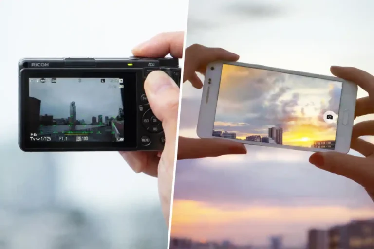 리코 GR 카메라와 스마트폰으로 각각 사진을 촬영하는 장면 비교