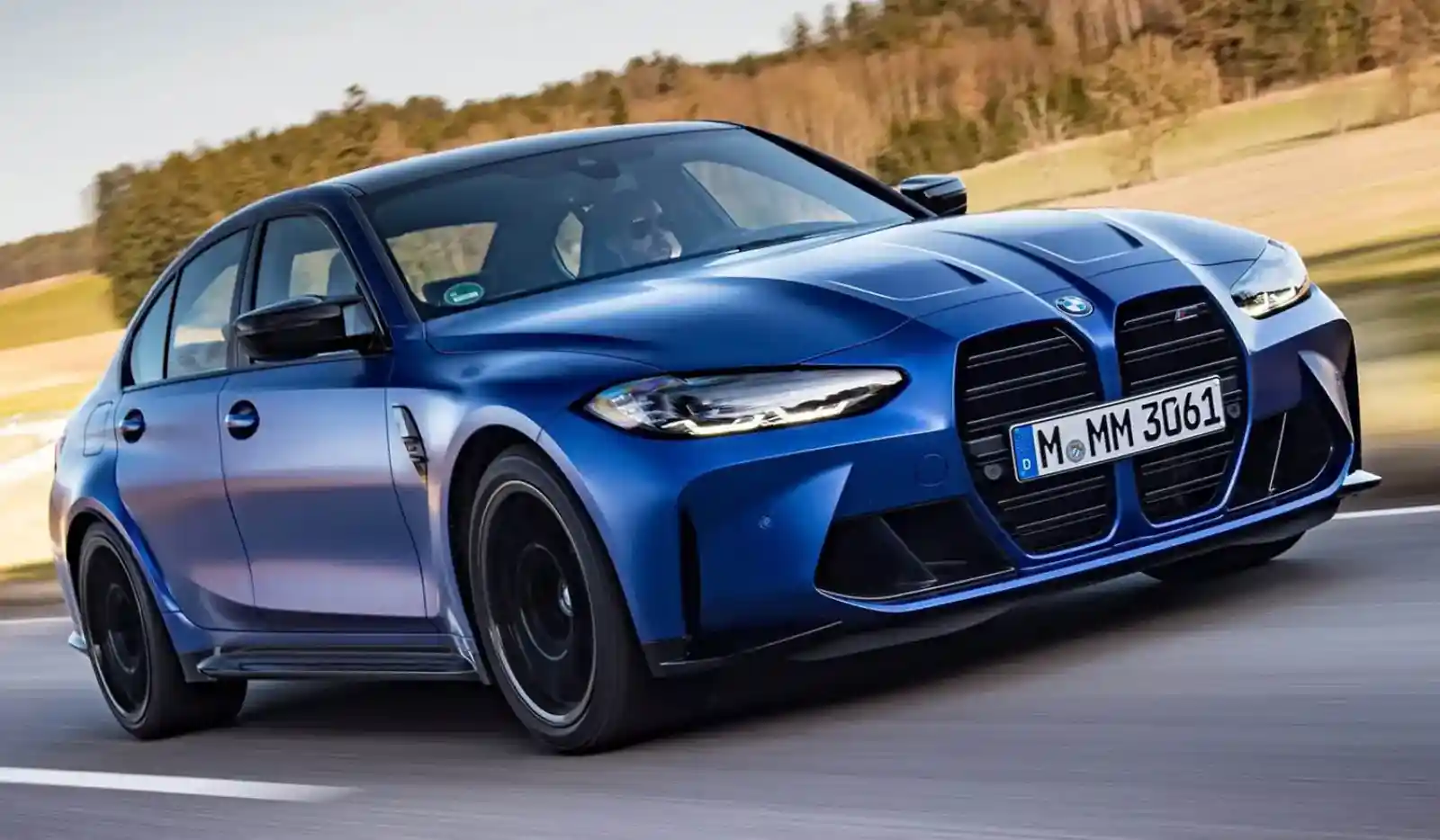 BMW M3 블루, 서킷 주행 정면 3/4 컷