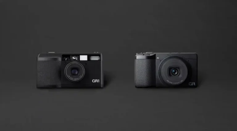 리코 GR1 필름 카메라와 디지털 GR — 30년 계보를 나란히 담은 공식 이미지